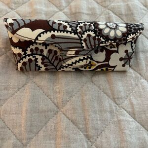Vera Bradley Slate Blooms  Patterned Glasses Case